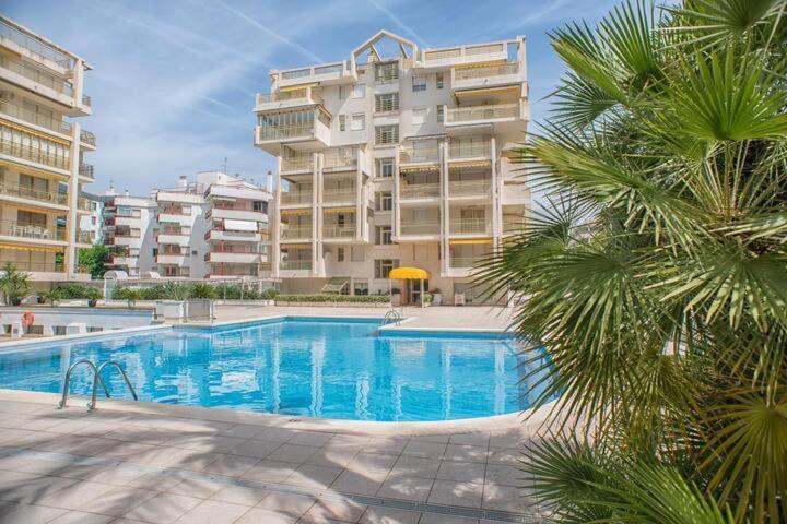 Salou Novelty Primera Linea De Mar Zewnętrze zdjęcie